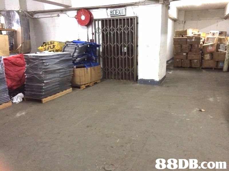 DEXIT キLE   Floor,Warehouse,Flooring,Building,